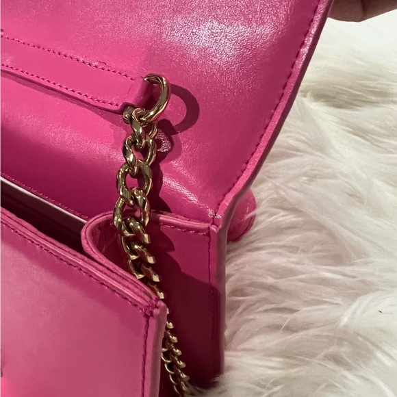Yves Saint Laurent pink Crossbody Bag with Gold Chain - Picture 3 of 4